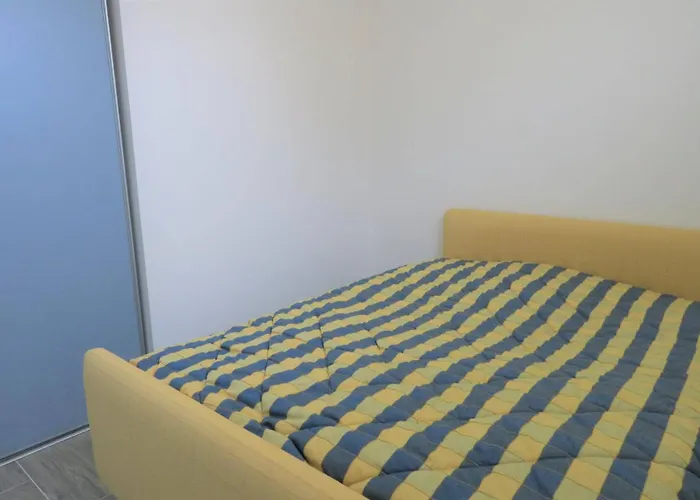Appartement Renove Avec Wifi Bien Equipe Au Centre Ville De Perros-Guirec - Ref 940