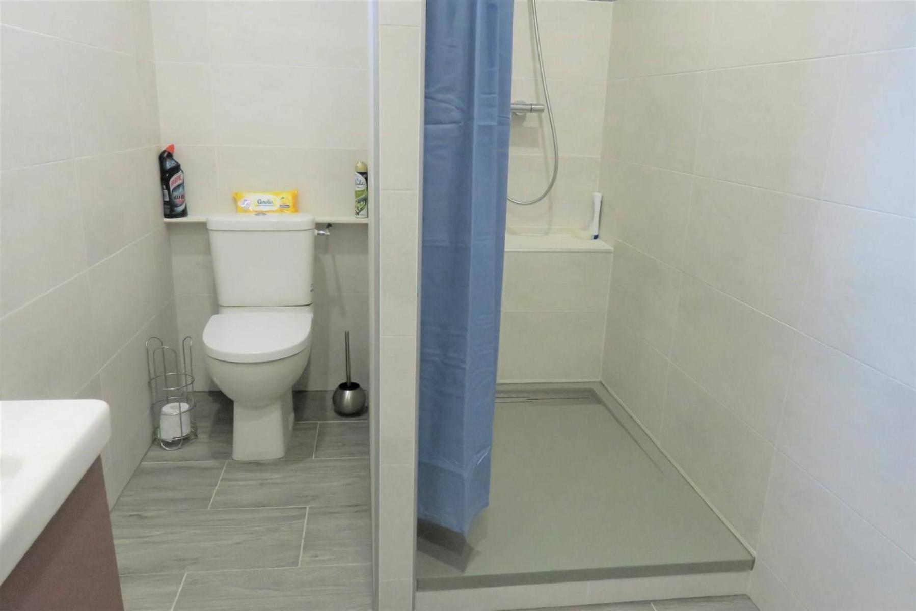 Apartment Renove Avec Wifi Bien Equipe Au Centre De - Ref 940